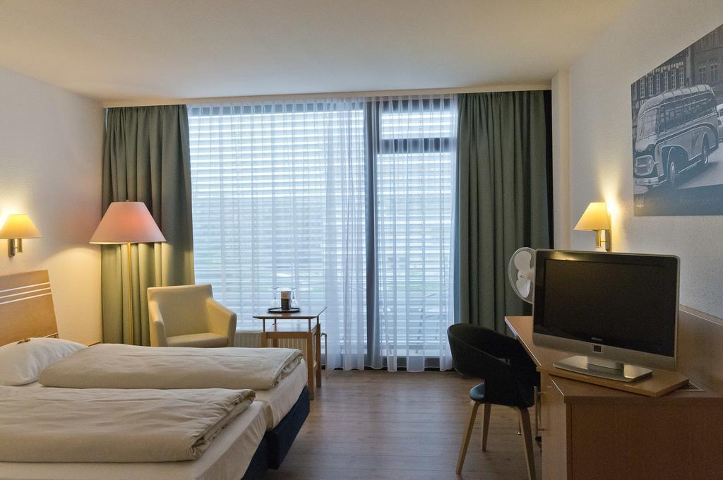 อาร์ตโฮเทล เอเอ็นเอ นีโอเทล Hotel สตุตการ์ต ภายนอก รูปภาพ